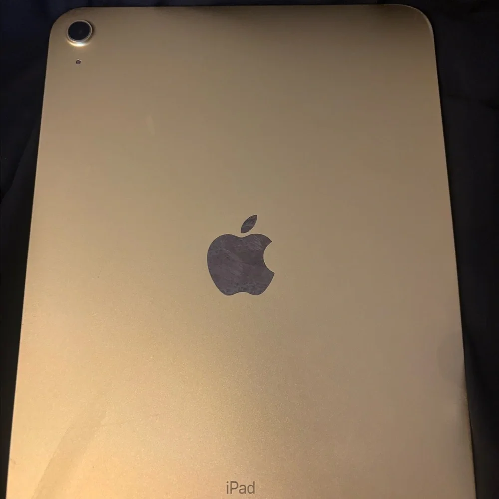 Apple Tablet - Elegant Gold Finish